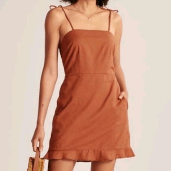 Abercrombie & Fitch Dresses & Skirts - Abercrombie & Fitch Rust Orange Tie Strap Smock Mini Dress